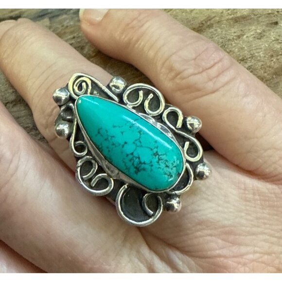 Vintage Silver & Turquoise Ring With Intricate Design - Size 6 Adjustable - Picture 1 of 7